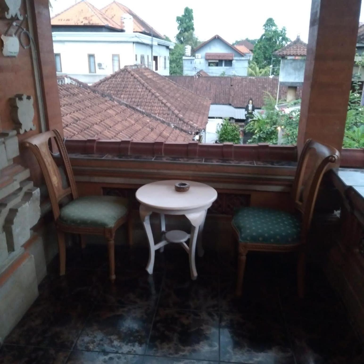 Inn Between Ubud Extérieur photo