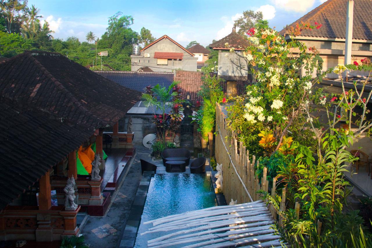 Inn Between Ubud Extérieur photo